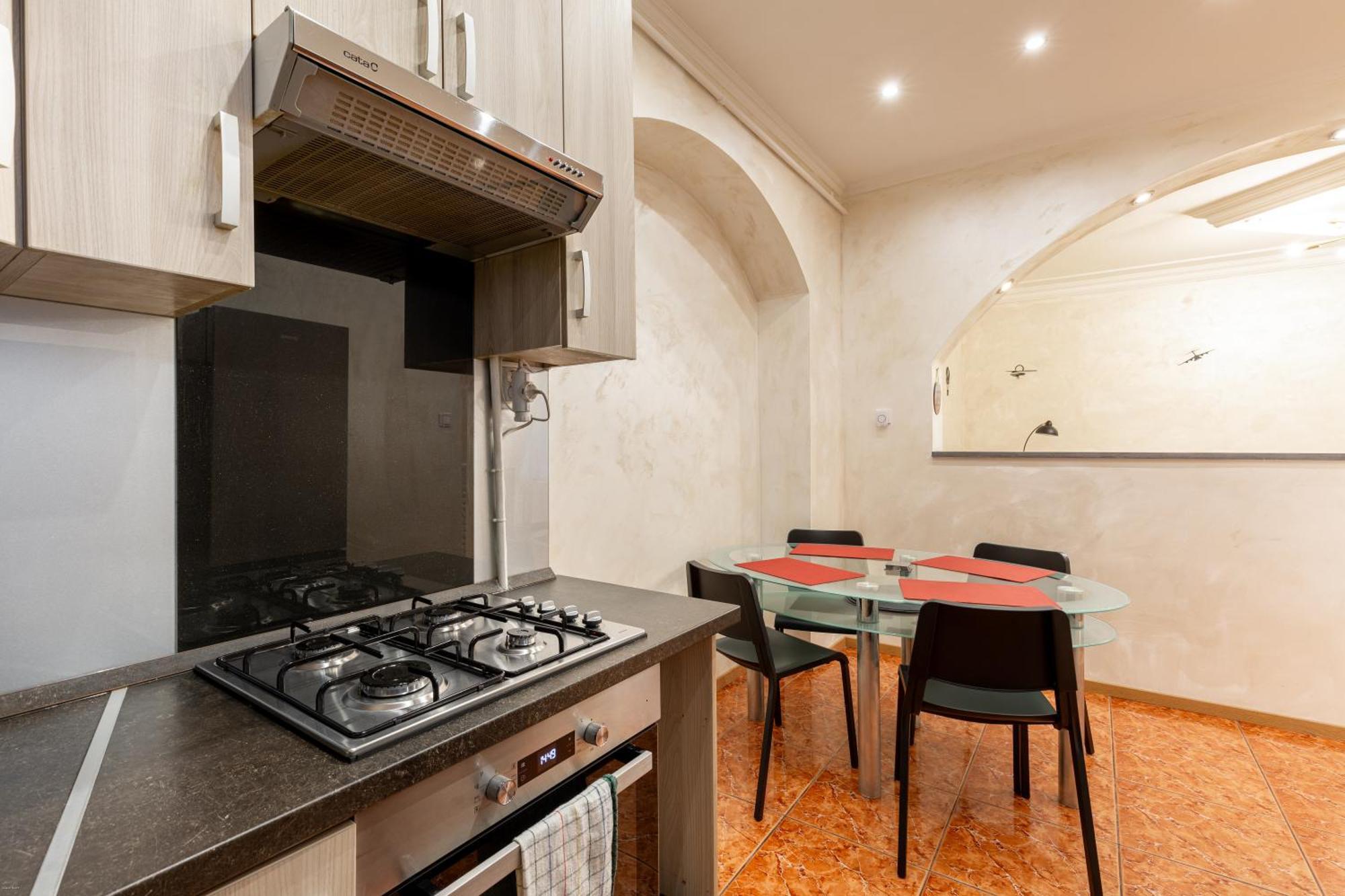 Apartamento Mari&Emi Flat In Corvin Budapest Exterior foto