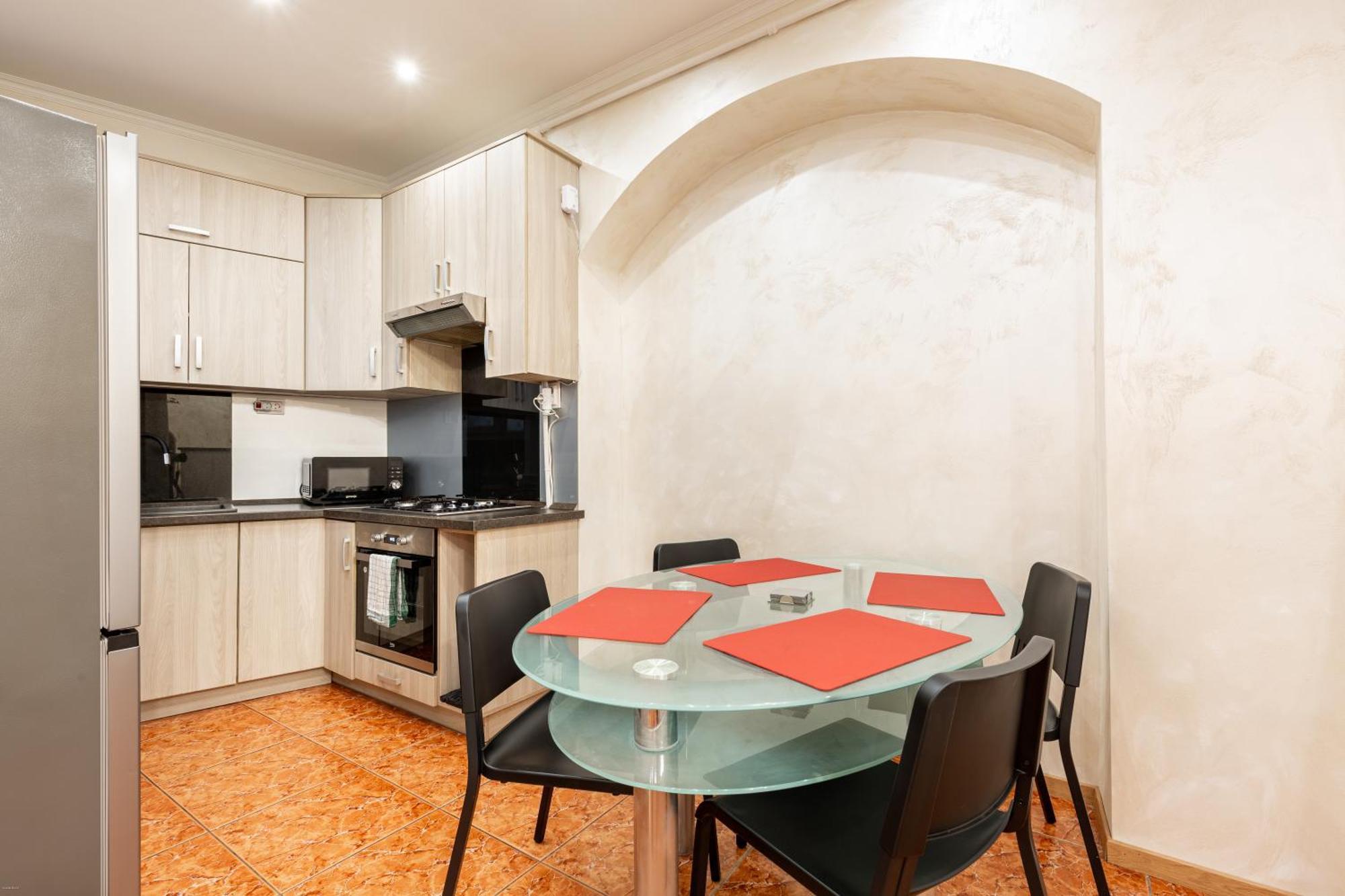 Apartamento Mari&Emi Flat In Corvin Budapest Exterior foto